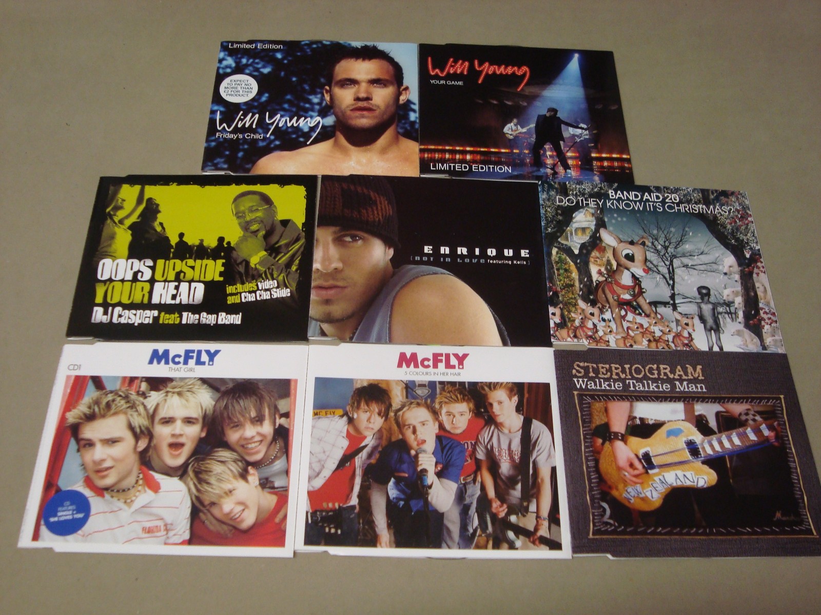 CD SINGLES JOB LOT M5: 8 Discs (of 2004) – without Jewel Cases