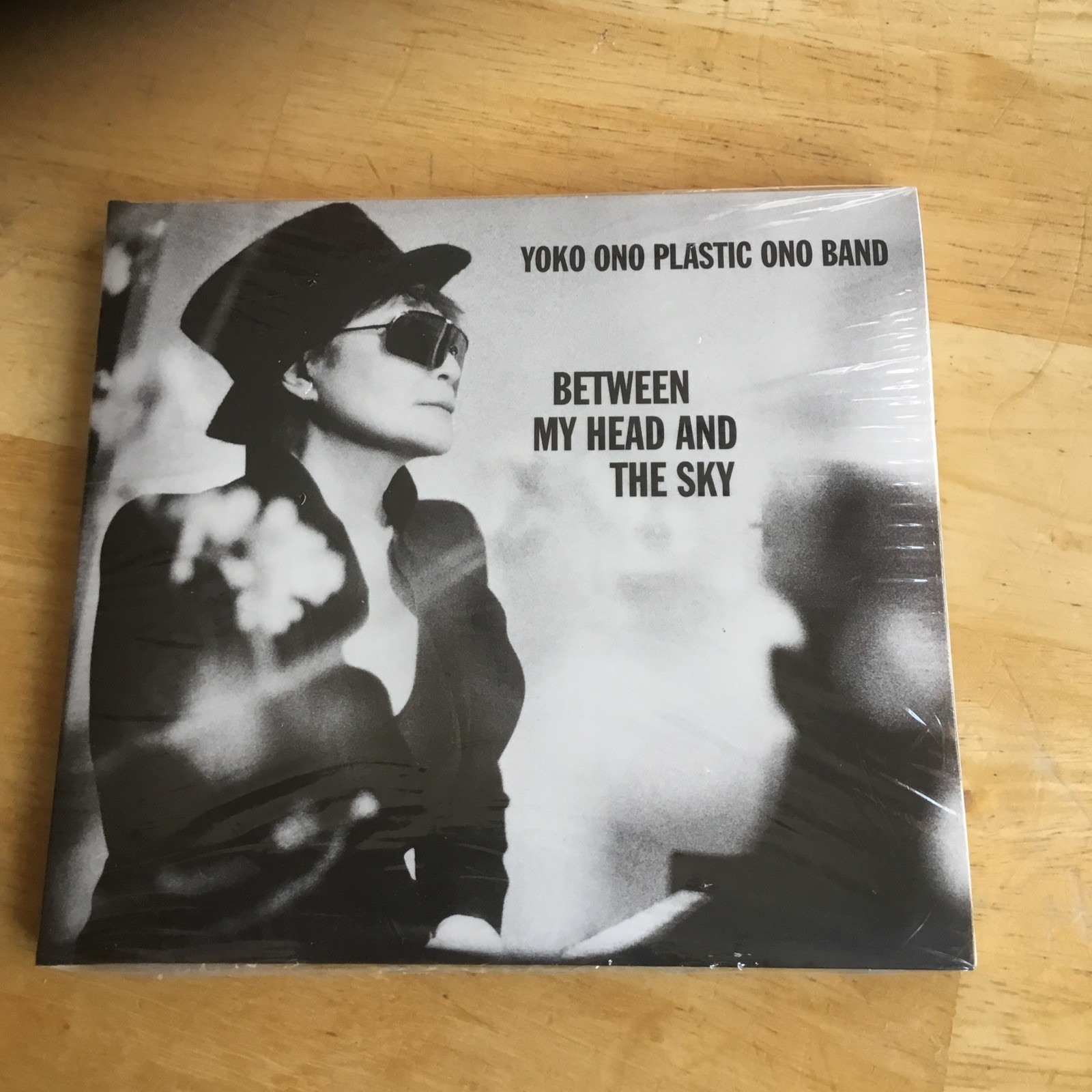 YOKO ONO PLASTIC ONO BETWEEN MY HEAD AND THE SKY CD has I’M GOING AWAY SMILING..