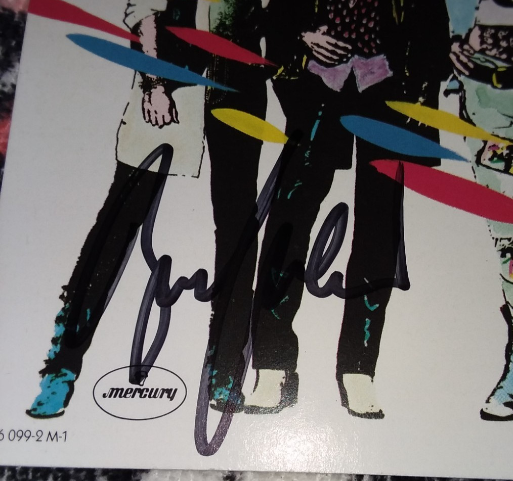 CD KISS Asylum 1985 West Germany RARE Atomic Disc SIGNED by Bruce Kulick