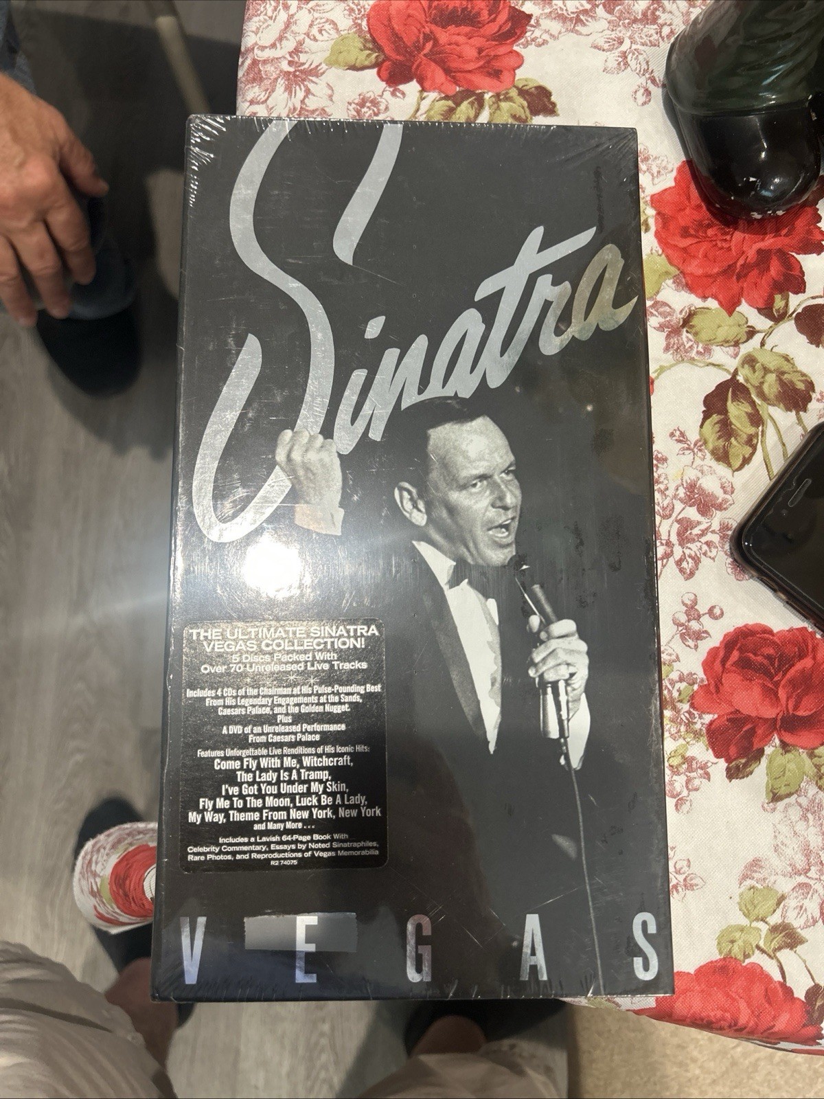 Frank Sinatra Vegas 4 CD + DVD Box Set New Sealed Ultimate Collection Rare
