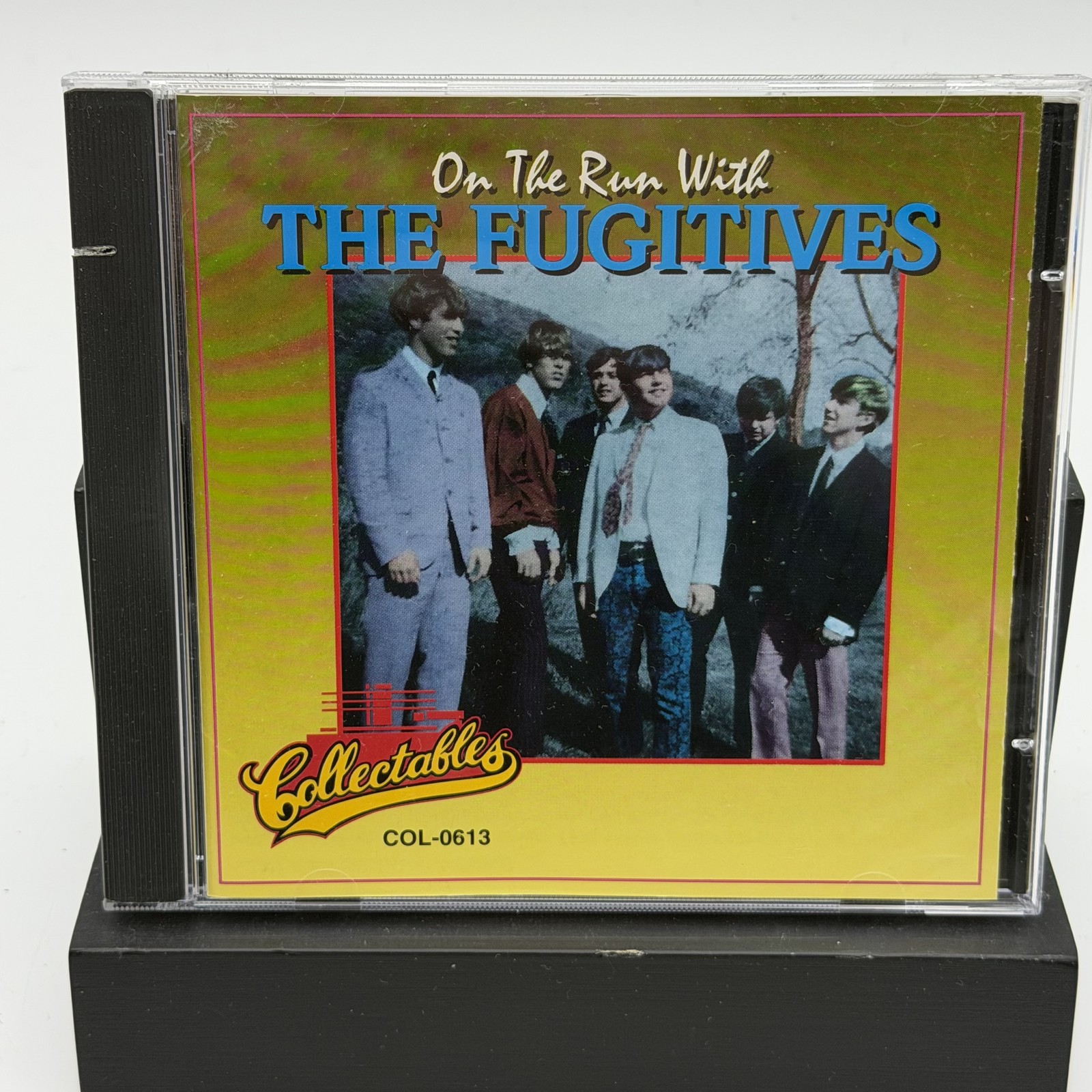 The Fugitives On The Run With CD Collectables COL-0613 1996 Garage Rock Pop Rock