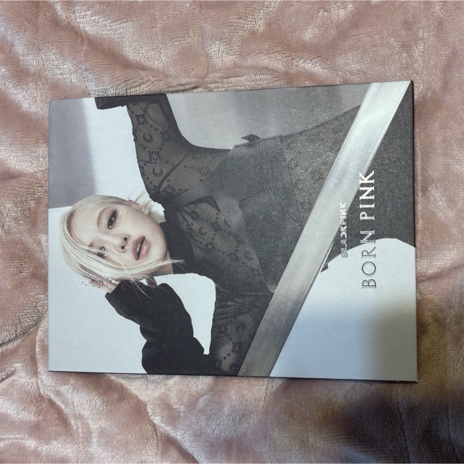 BLACKPINK Born Pink CD Album K-Pop YG Entertainment Photobook Photocard Poster